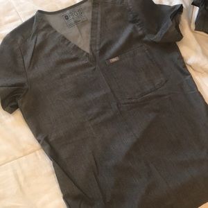 Scrub top